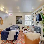 Stunning Dc Townhome With Private Outdoor Space!
