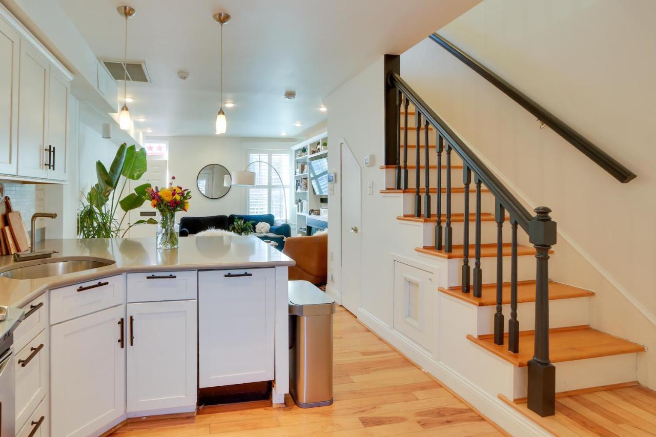 Ferienhaus Stunning Dc Townhome With Private Outdoor Space! Washington